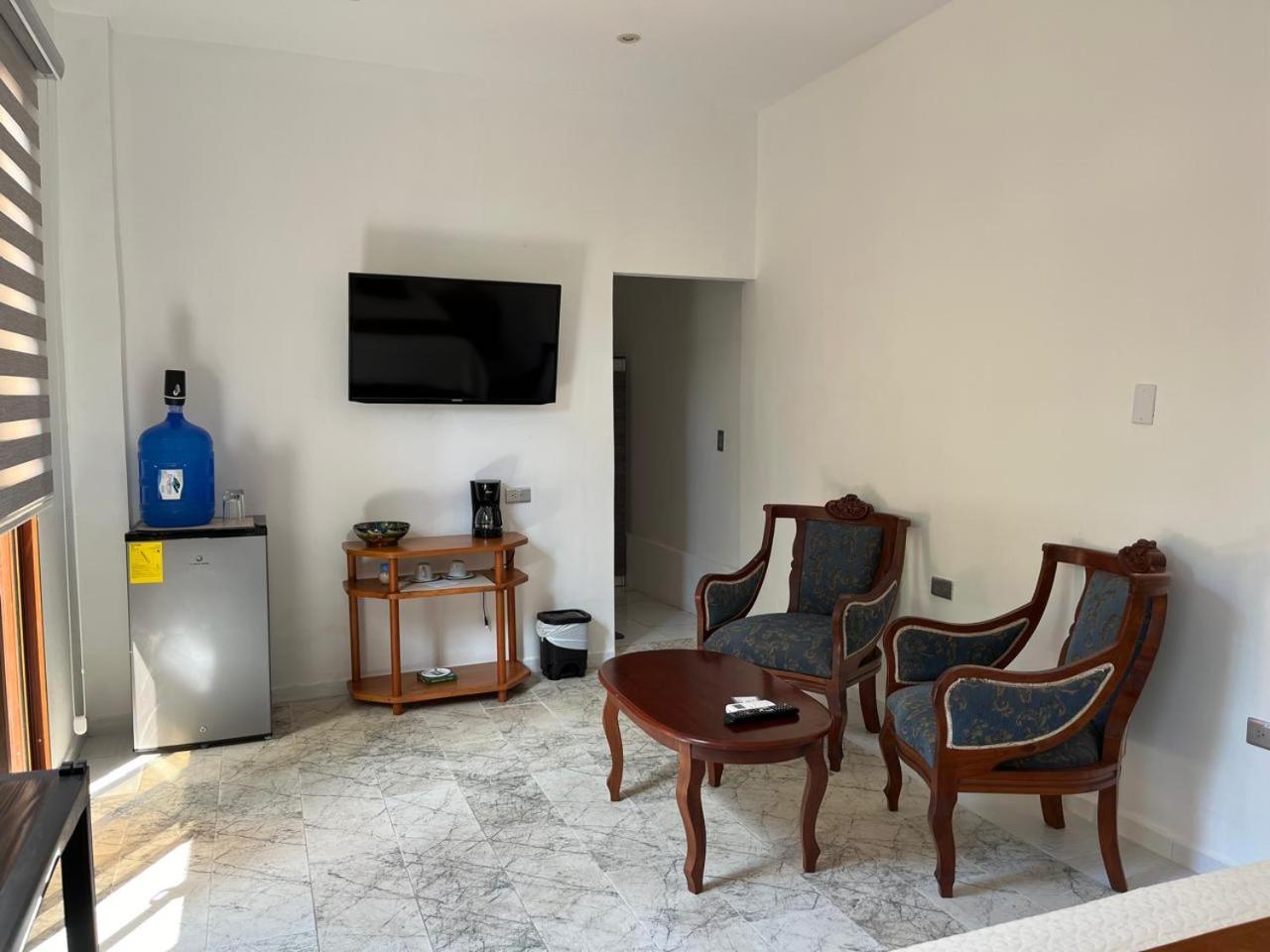 Maytenus Galapagos Puerto Ayora  Εξωτερικό φωτογραφία