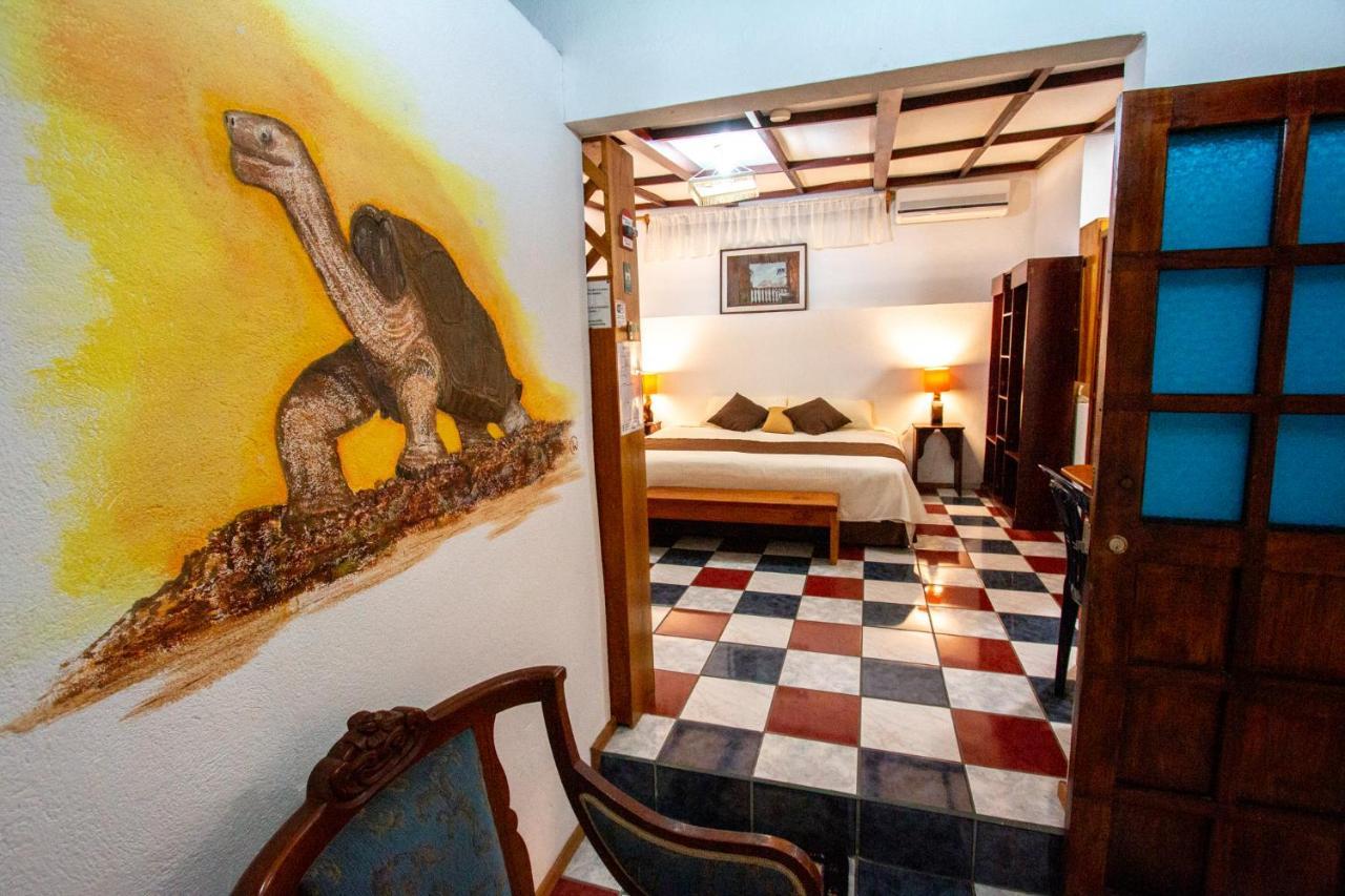 Maytenus Galapagos Puerto Ayora  Εξωτερικό φωτογραφία