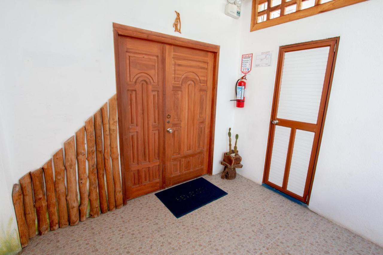 Maytenus Galapagos Puerto Ayora  Εξωτερικό φωτογραφία
